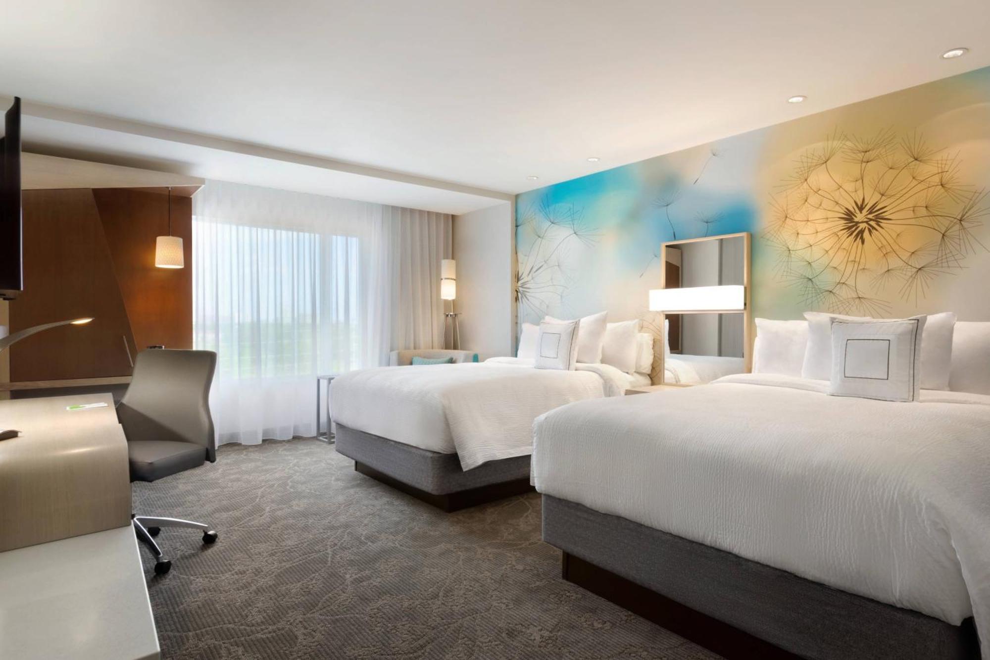 Courtyard By Marriott Toronto Mississauga/West Hotel Exterior photo